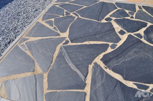 Flagstone Ultra black 3-4 cm