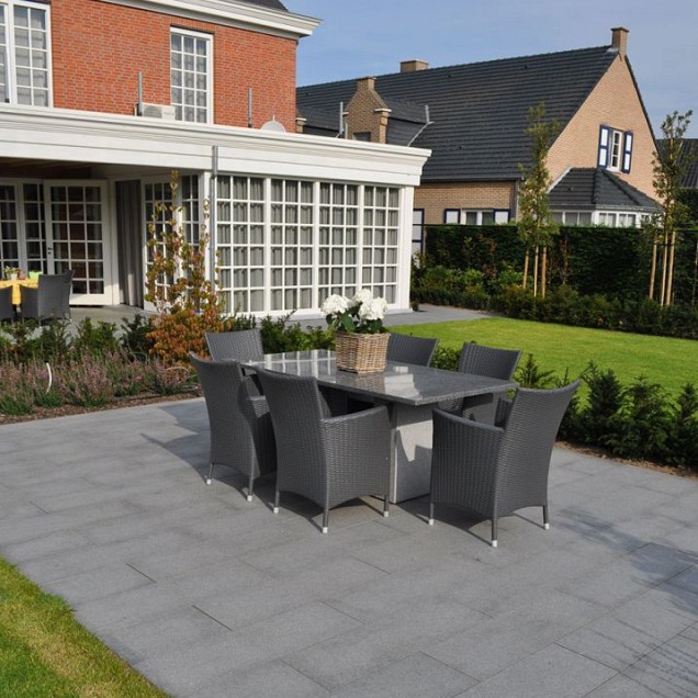 Graniettegel donkergrijs 50x50x3 gevlamd