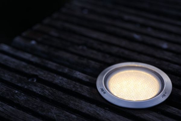 Hyve, (op deze kan geen ring) 12V/0,8VA